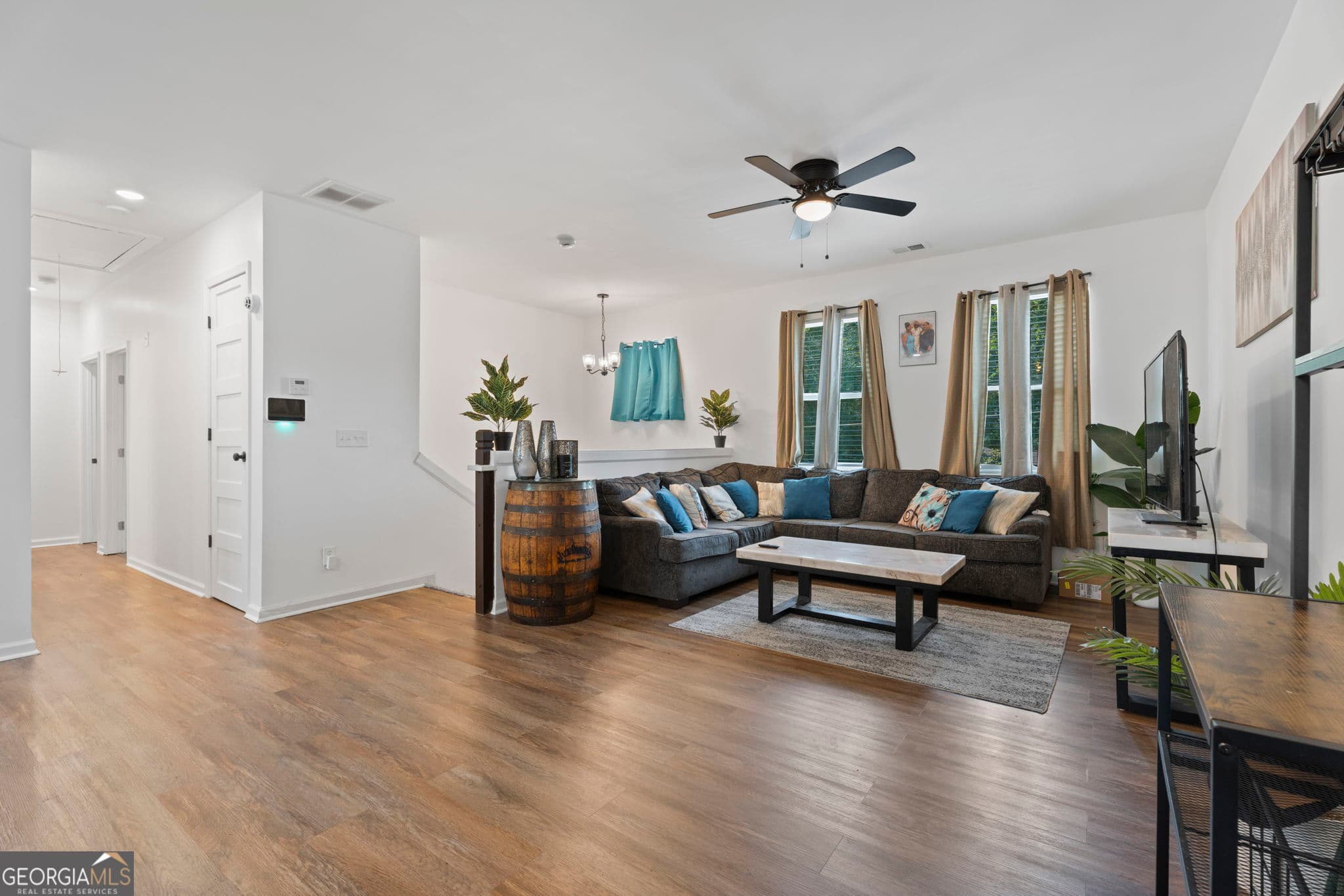 4 bedroom, 3 bathroom, 2,055 sq ft single family residence for sale at 8290 San Jose Trail, Jonesboro, GA 30236 — photo 6
