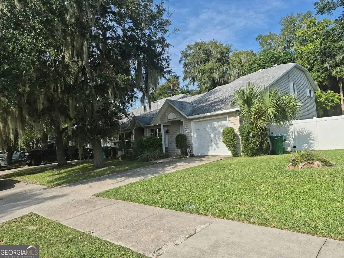 2 bedroom, 2 bathroom, 1,248 sq ft single family residence for sale at 1035 Grand Hickory Circle, Holly Hill, FL 32117 — photo 2