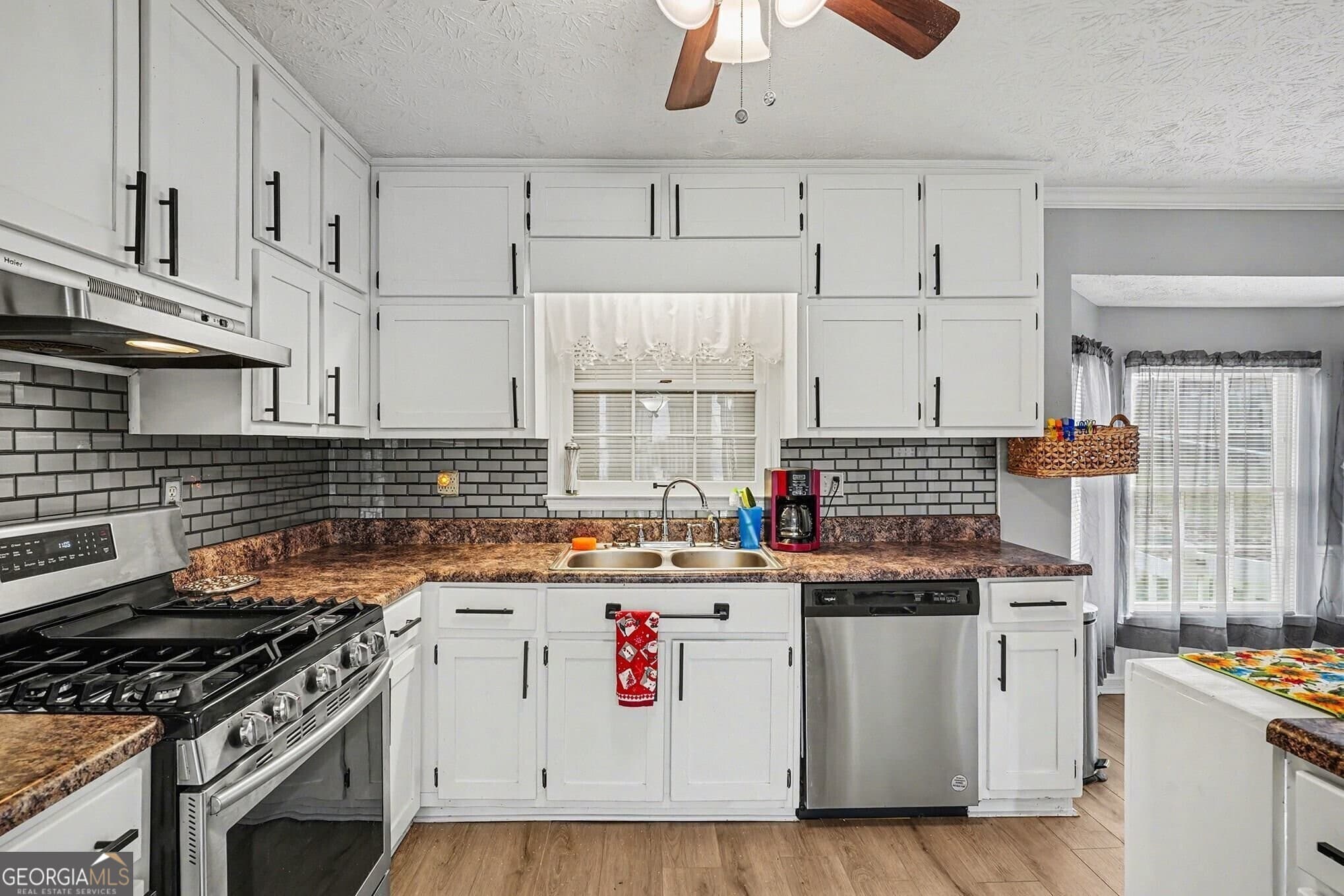 3 bedroom, 2.5 bathroom, 1,809 sq ft single family residence for sale at 114 Copeland Lane, Stockbridge, GA 30281 — photo 3