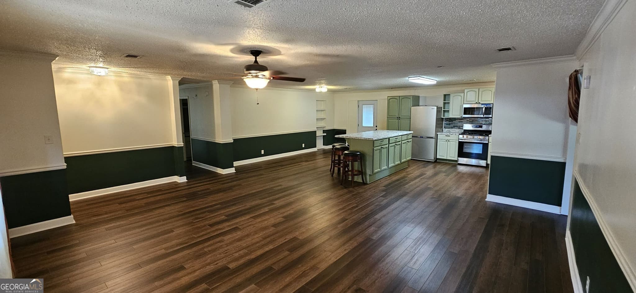 4 bedroom, 3.5 bathroom, 3,209 sq ft single family residence for sale at 870 Glen Hill Court, Macon, GA 31210 — photo 5