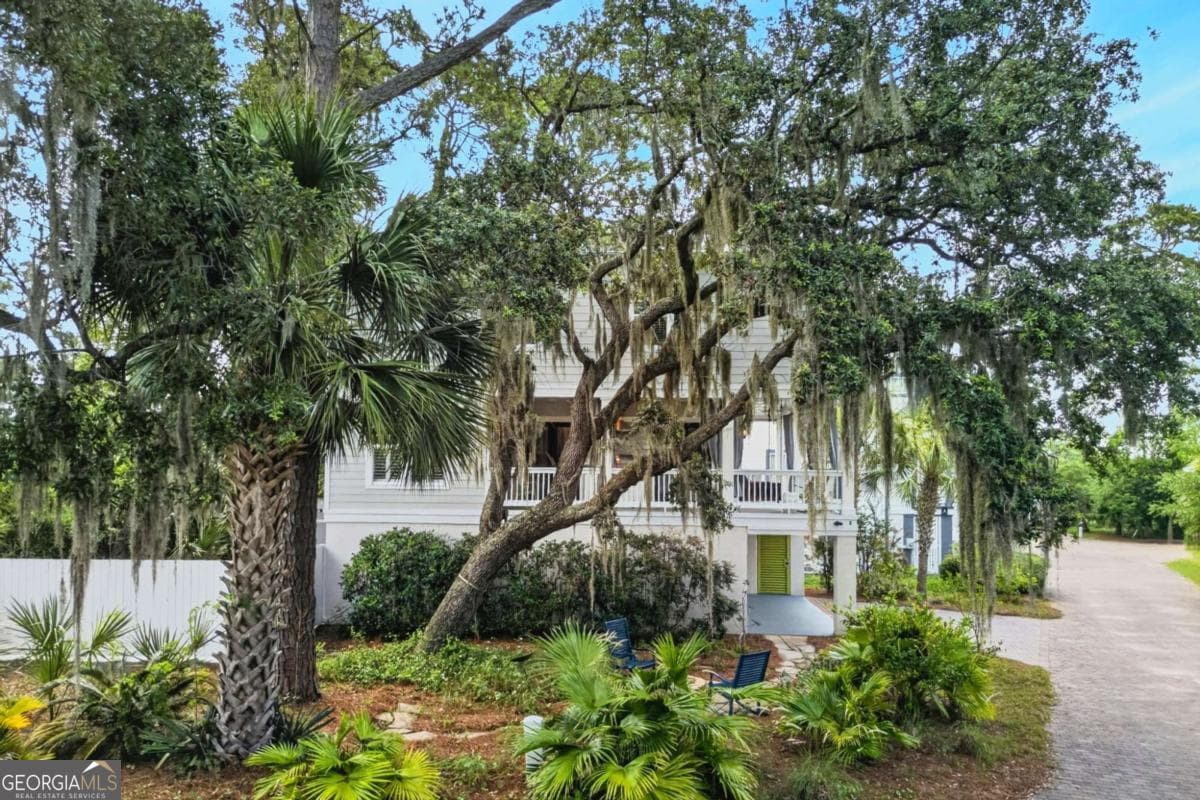 3 bedroom, 3.5 bathroom single family residence for sale at 2 White Oak Lane, Tybee Island, GA 31328 — photo 3
