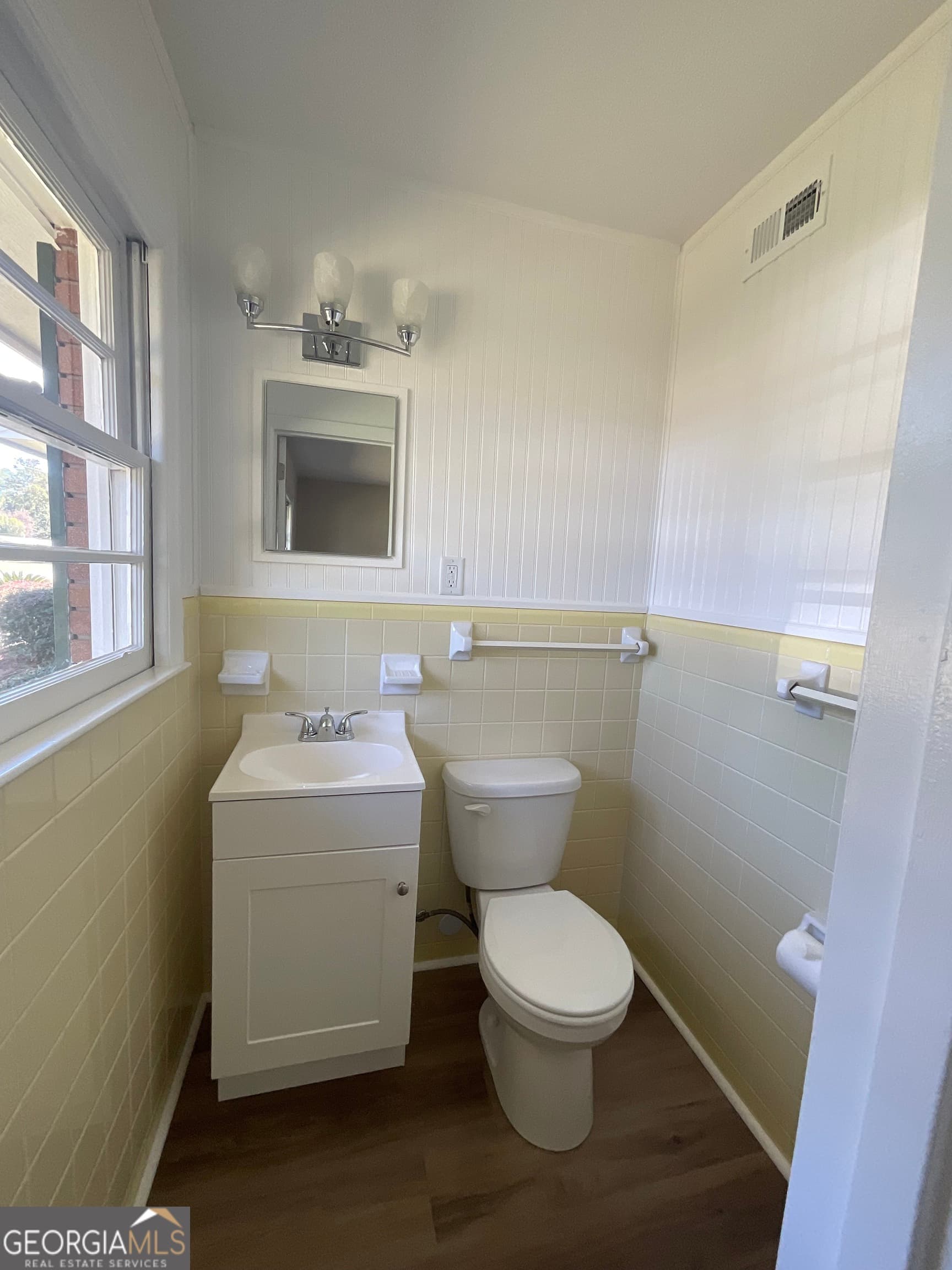 3 bedroom, 1.5 bathroom, 1,700 sq ft single family residence under contract at 195 Hollywood Avenue, Jesup, GA 31545 — photo 6