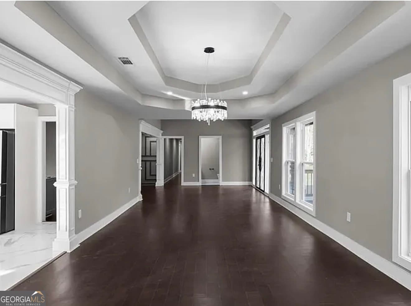 6 bedroom, 4.5 bathroom, 5,112 sq ft single family residence for rent at 7530 Spalding Lane, Atlanta, GA 30350 for $6,300 a month — photo 8