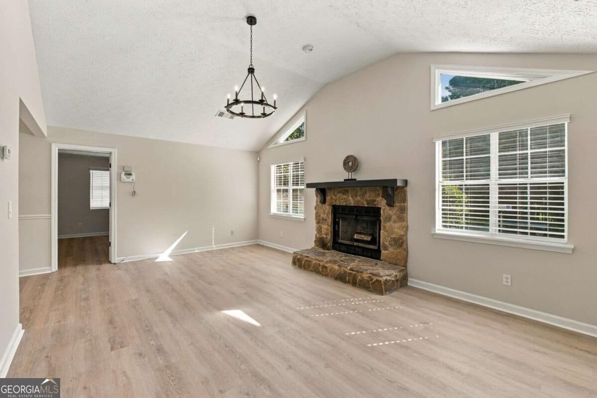 3 bedroom, 2 bathroom, 1,752 sq ft single family residence for sale at 3900 Maple Wood Trail, Buford, GA 30518 — photo 9