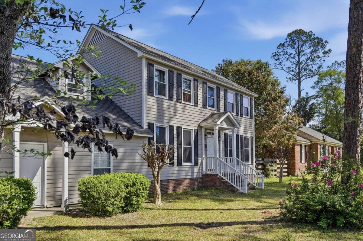 3 bedroom, 2.5 bathroom, 1,716 sq ft single family residence for sale at 215 W Cypress Street, Fitzgerald, GA 31750 — photo 7