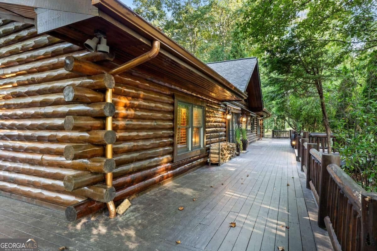 5 bedroom, 4 bathroom, 4,919 sq ft cabin,single family residence for sale at 260 Observation Lane, Blue Ridge, GA 30513 — photo 4