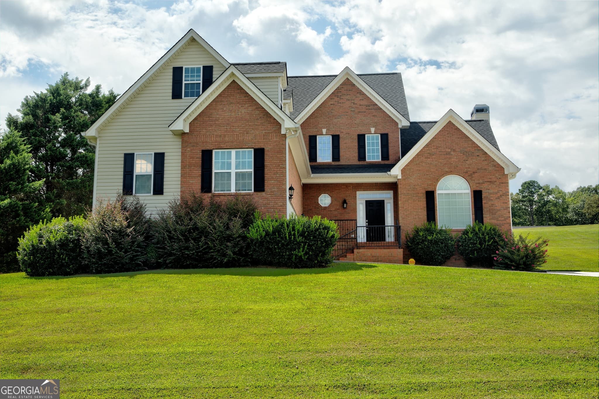 3 bedroom, 2.5 bathroom, 2,949 sq ft single family residence sold at 65 Thorncrest Drive, Ringgold, GA 30736