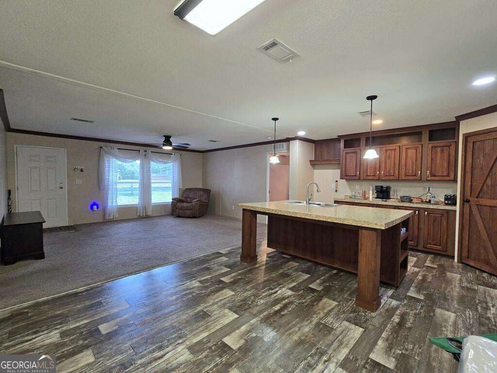 4 bedroom, 2 bathroom, 1,904 sq ft manufactured home,single family residence for sale at 4381 Beaver Run Road, Valdosta, GA 31601 — photo 6