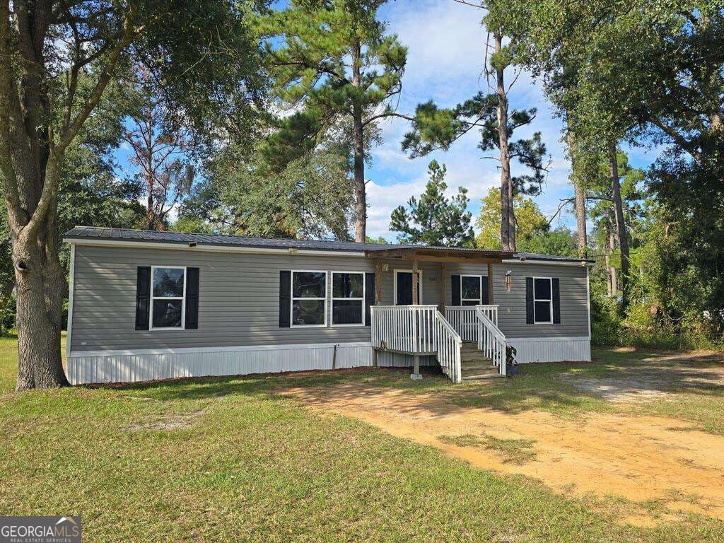 4 bedroom, 2 bathroom, 1,904 sq ft manufactured home,single family residence for sale at 4381 Beaver Run Road, Valdosta, GA 31601 — photo 1 of 28