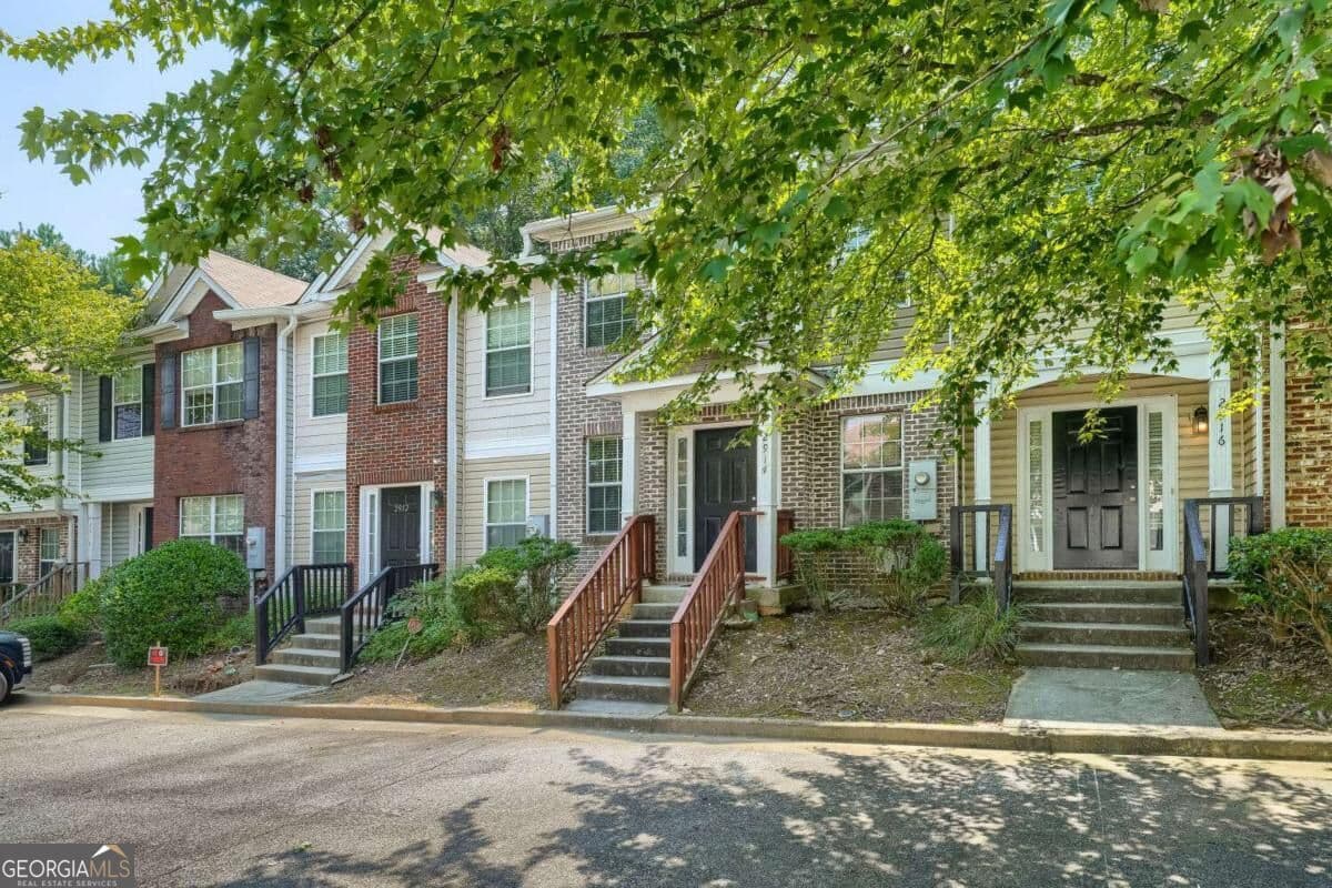 2 bedroom, 2.5 bathroom, 1,492 sq ft condominium for rent at 2914 Vining Ridge Terrace, Decatur, GA 30034 for $1,700 a month — photo 3