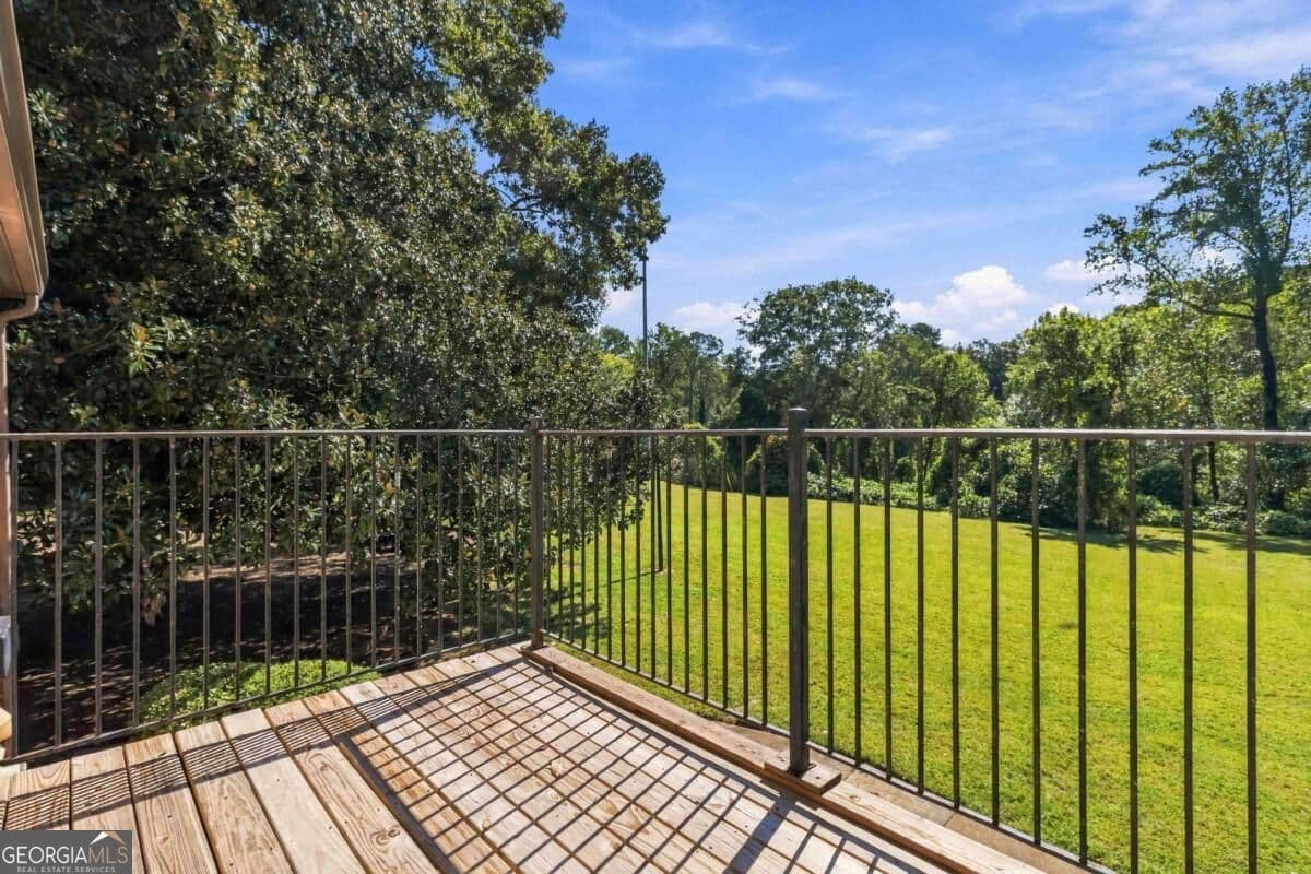 2 bedroom, 1 bathroom, 1,020 sq ft condominium for sale at 3099 Colonial Way G, Atlanta, GA 30341 — photo 7