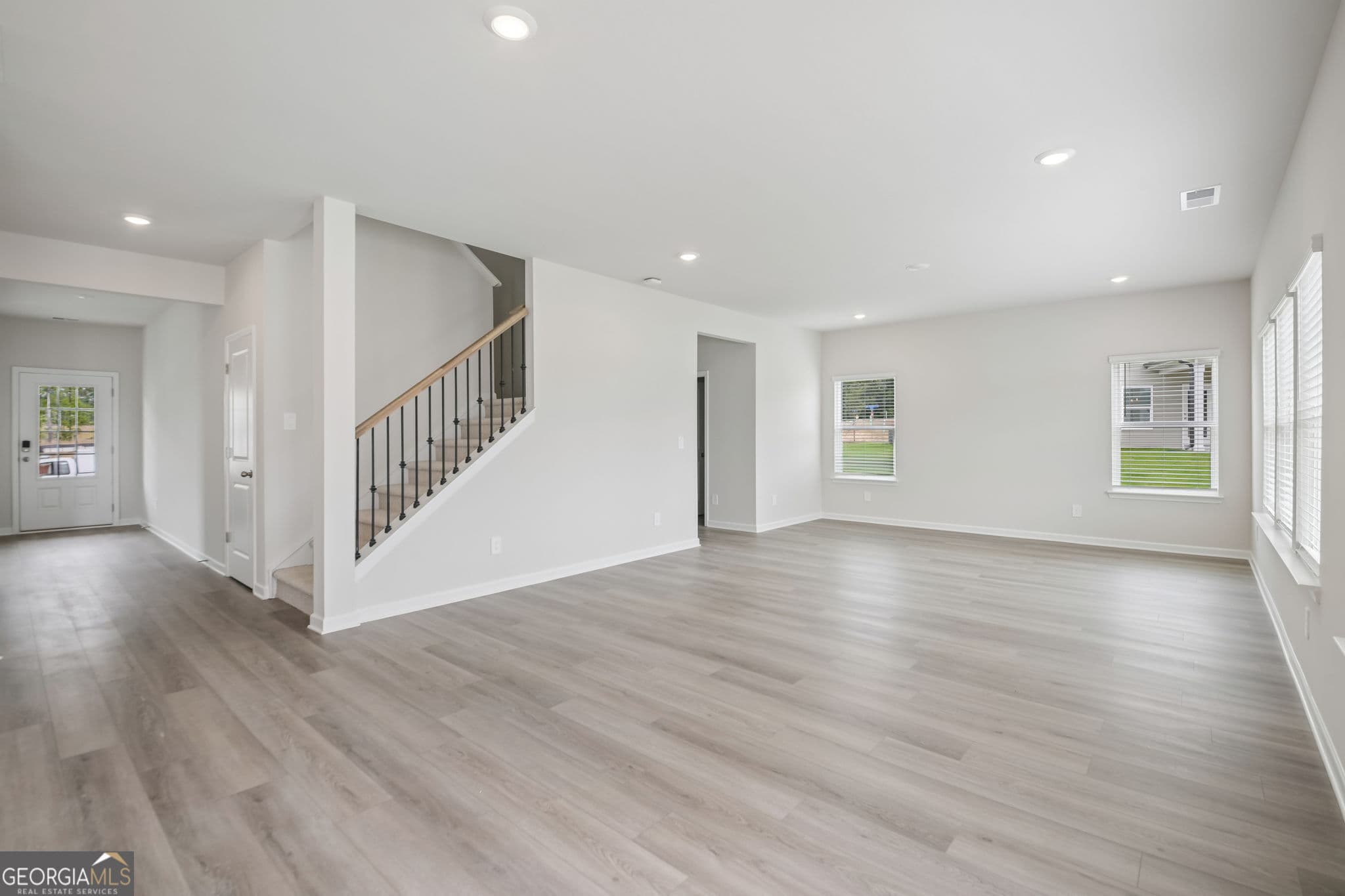 4 bedroom, 2.5 bathroom, 2,479 sq ft single family residence for sale at 308 Table Rock Way, Villa Rica, GA 30180 — photo 7
