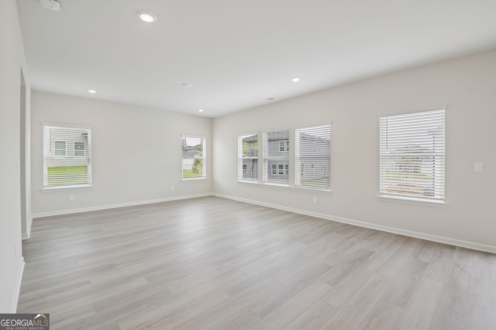 4 bedroom, 2.5 bathroom, 2,479 sq ft single family residence for sale at 308 Table Rock Way, Villa Rica, GA 30180 — photo 5