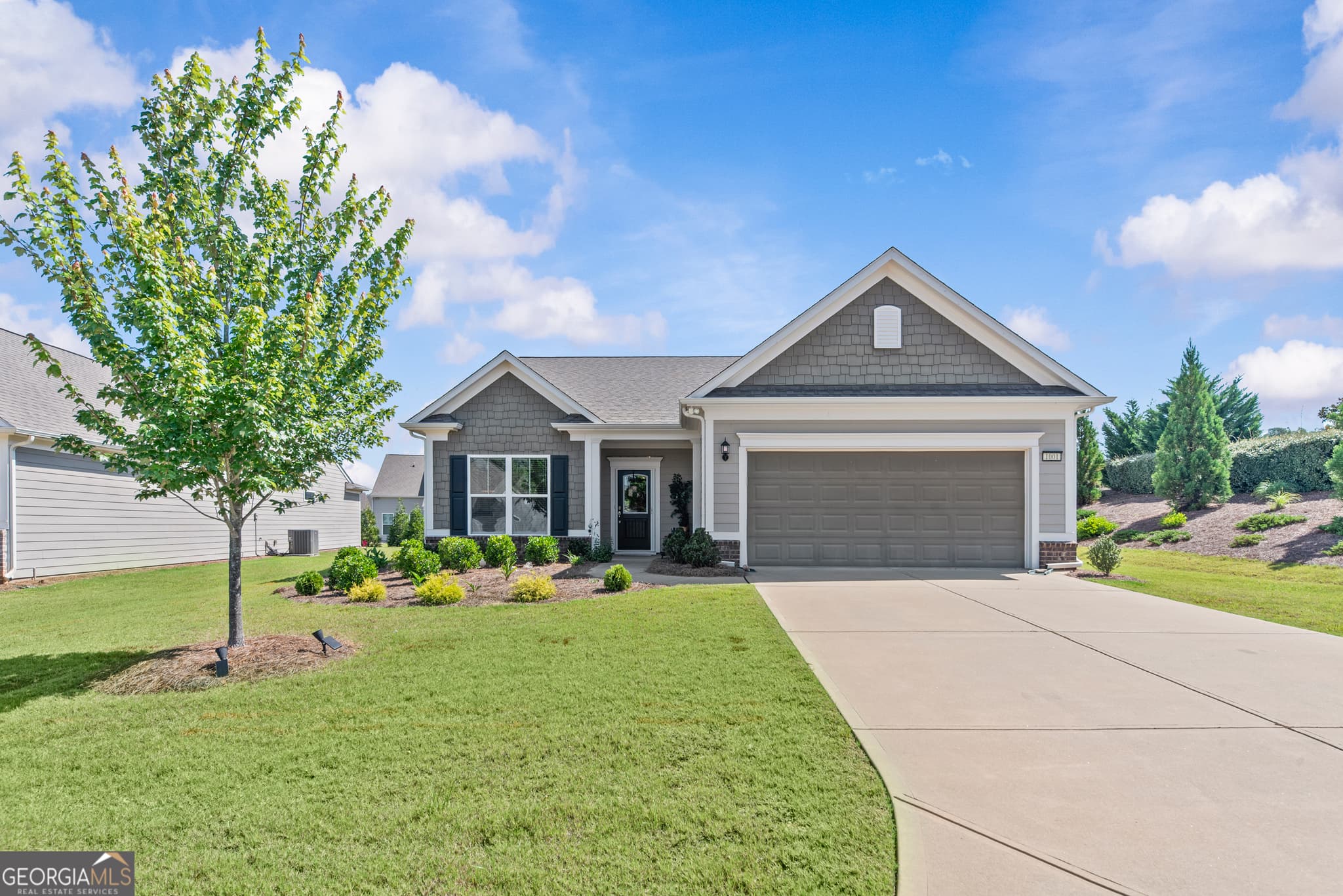 2 bedroom, 2 bathroom, 1,966 sq ft single family residence for sale at 1001 Little Shoals Road, Greensboro, GA 30642 — photo 1 of 55