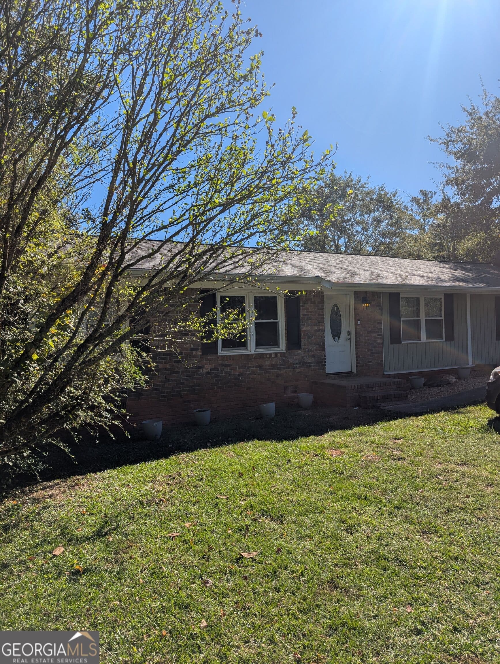3 bedroom, 1.5 bathroom, 1,650 sq ft single family residence for sale at 181 N Highway 113, Carrollton, GA 30117 — photo 3