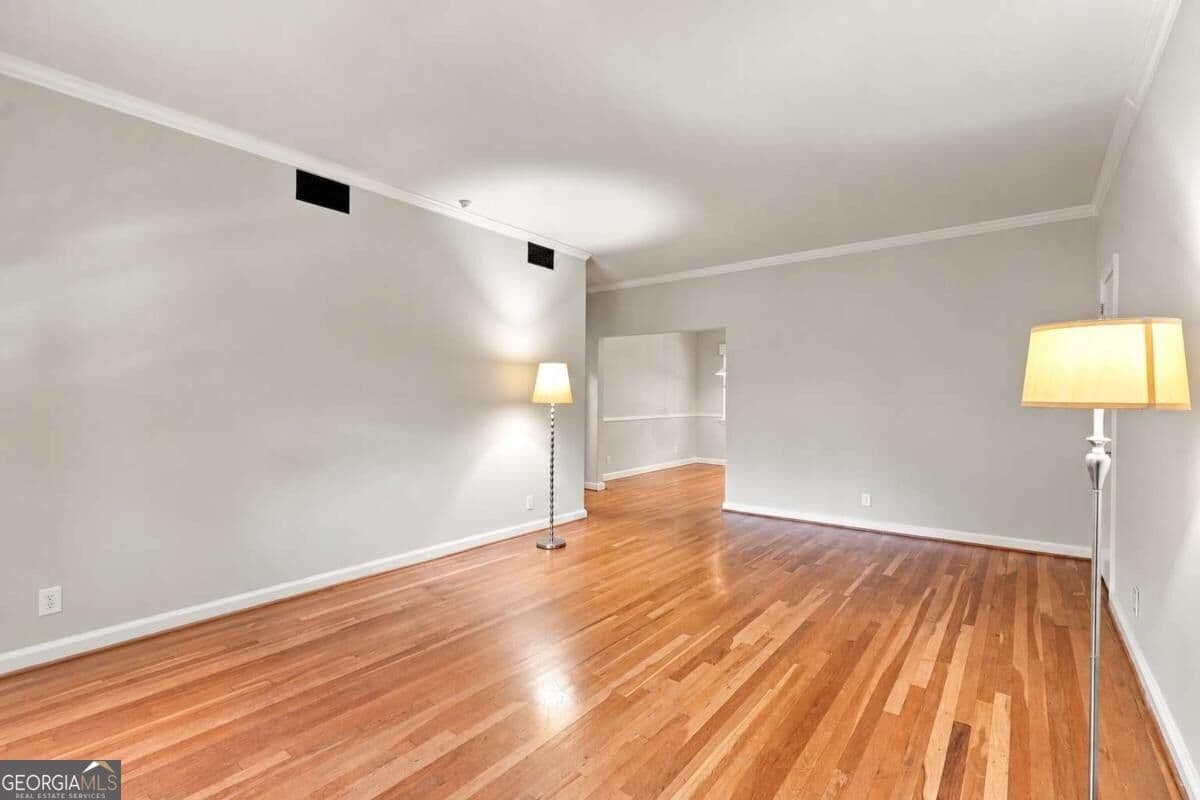 2 bedroom, 1.5 bathroom condominium for sale at 430 Lindbergh Drive H3, Atlanta, GA 30305 — photo 7