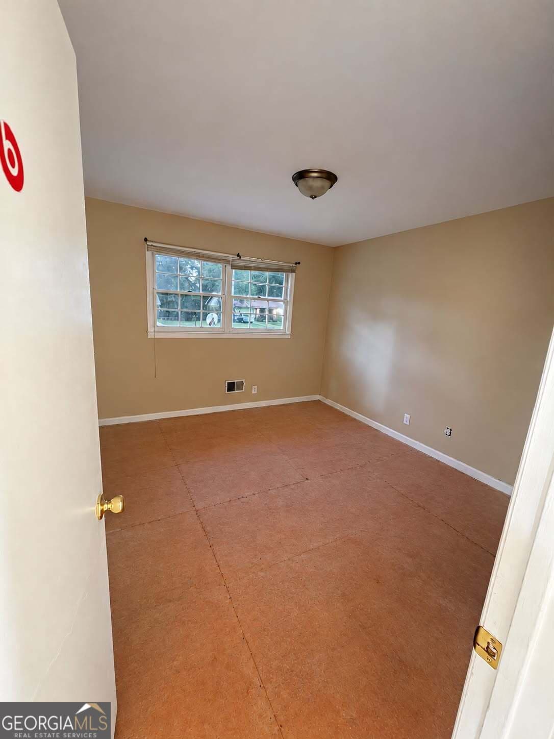 3 bedroom, 2 bathroom, 1,414 sq ft single family residence for sale at 1031 Clifton Drive, Macon, GA 31204 — photo 9
