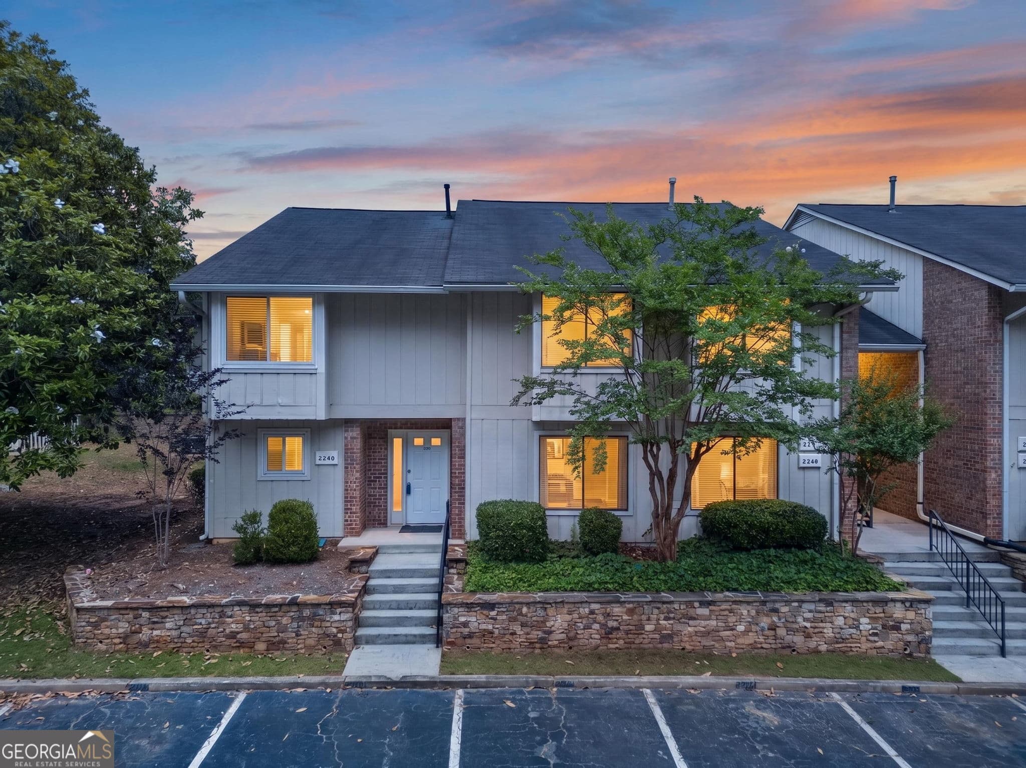 2 bedroom, 2.5 bathroom, 1,622 sq ft condominium sold at 2240 Runnymead Ridge, Marietta, GA 30067