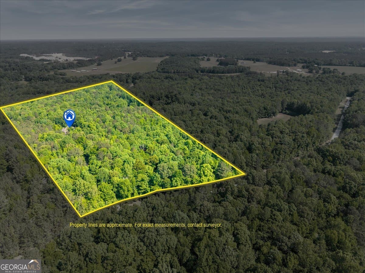 8 bedroom, 5 bathroom, 8,302 sq ft single family residence for sale at 1050 Cedar Grove Drive, Buckhead, GA 30625 — photo 4