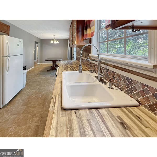 3 bedroom, 2 bathroom, 1,200 sq ft single family residence for sale at 223 City Pond Road, Barnesville, GA 30204 — photo 6