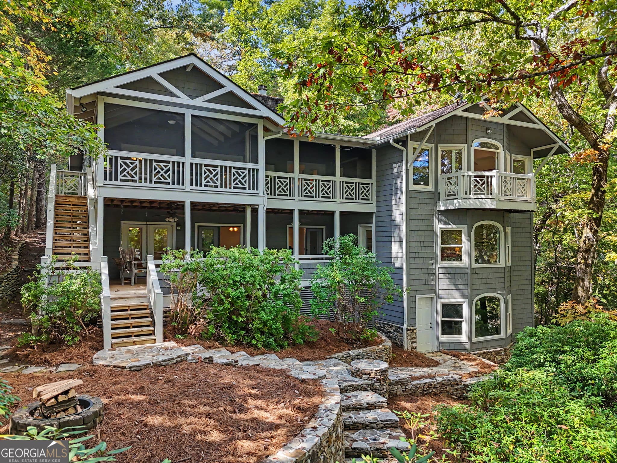 5 bedroom, 4 bathroom, 3,940 sq ft single family residence for sale at 922 Burton Mountain Road, Clarkesville, GA 30523 — photo 1 of 50