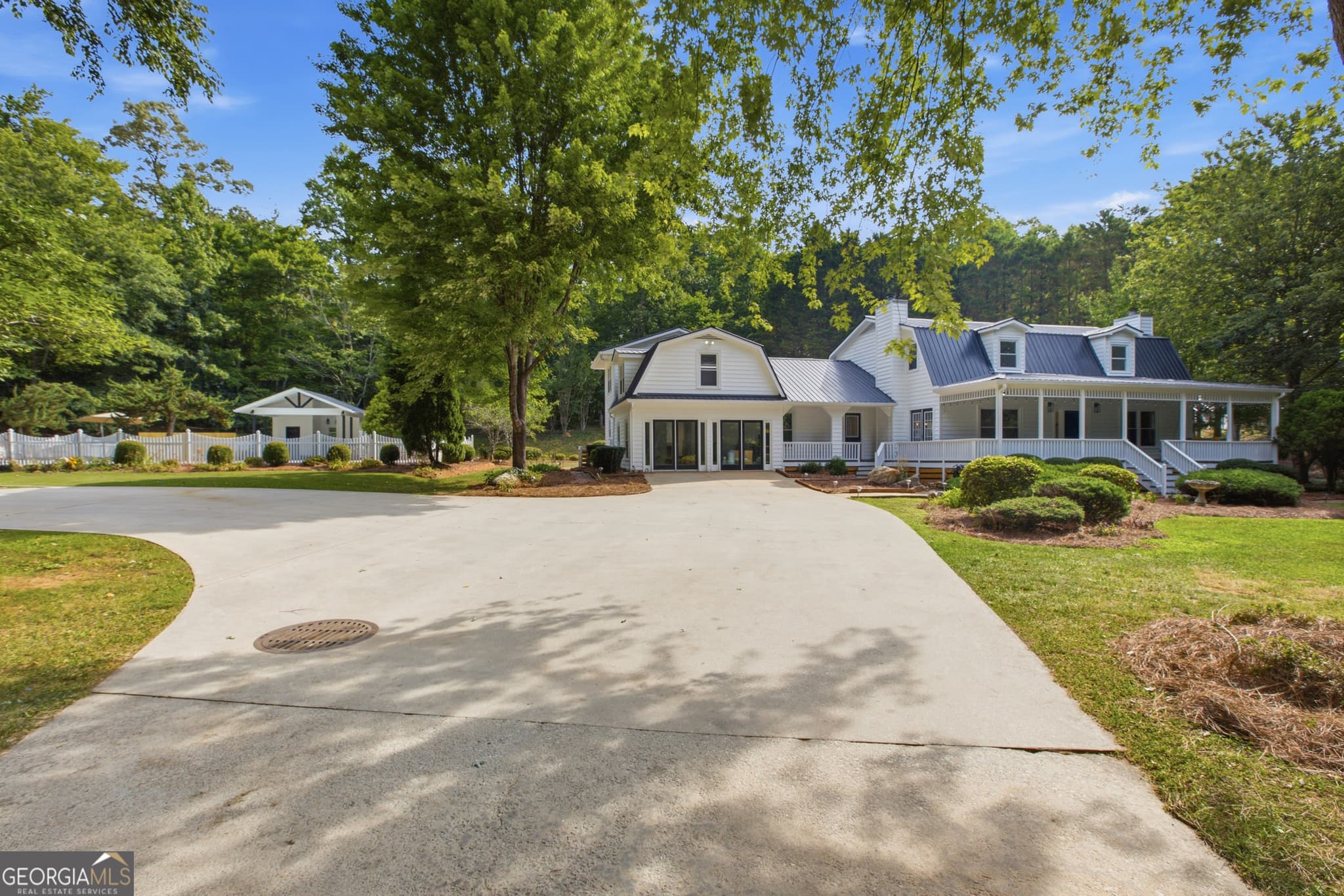 5 bedroom, 5 bathroom, 3,867 sq ft single family residence for sale at 2336 Fred Pitts Road, Clarkesville, GA 30523 — photo 4