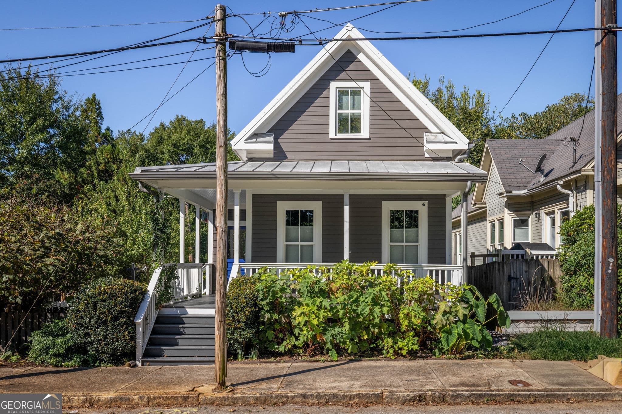 3 bedroom, 3.5 bathroom, 2,428 sq ft single family residence for sale at 606 Pickett Street, Atlanta, GA 30316 — photo 1 of 32