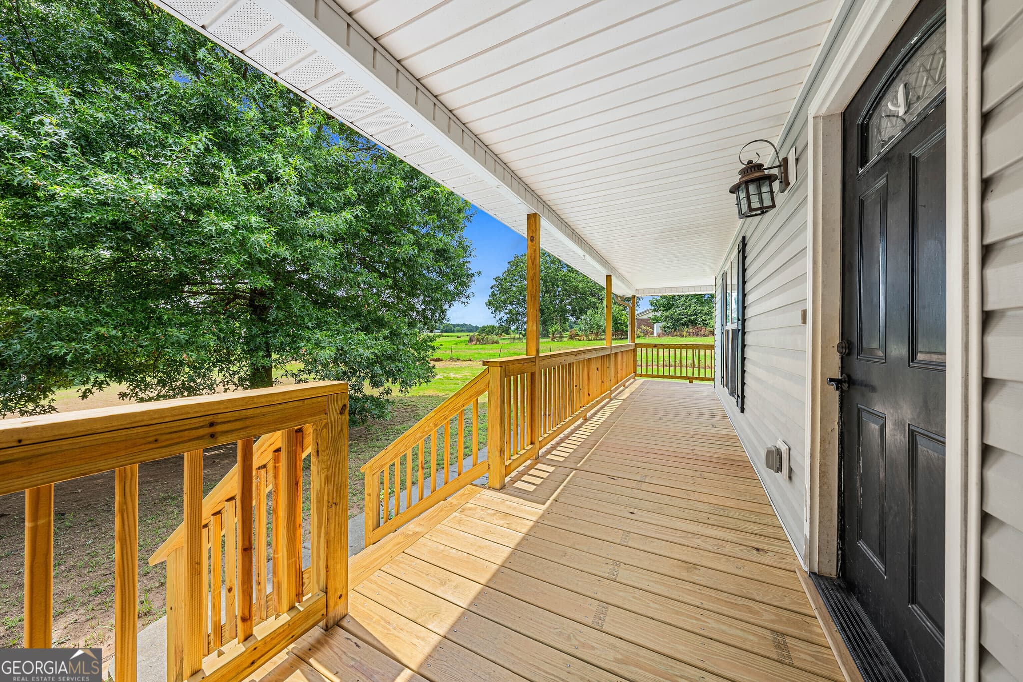 5 bedroom, 2 bathroom, 2,841 sq ft single family residence for sale at 3030 Pulliam Mill Road, Dewy Rose, GA 30634 — photo 3