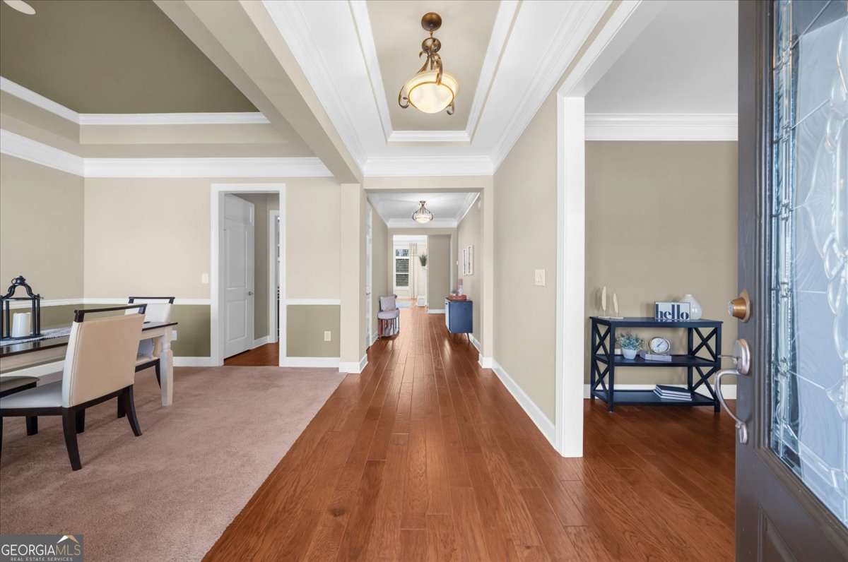 3 bedroom, 3.5 bathroom, 5,056 sq ft single family residence under contract at 3411 Red Tip Landing, Gainesville, GA 30504 — photo 6