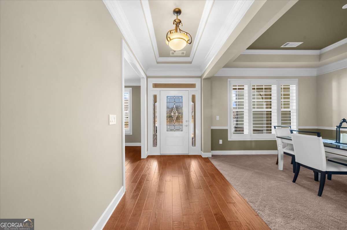 3 bedroom, 3.5 bathroom, 5,056 sq ft single family residence under contract at 3411 Red Tip Landing, Gainesville, GA 30504 — photo 5