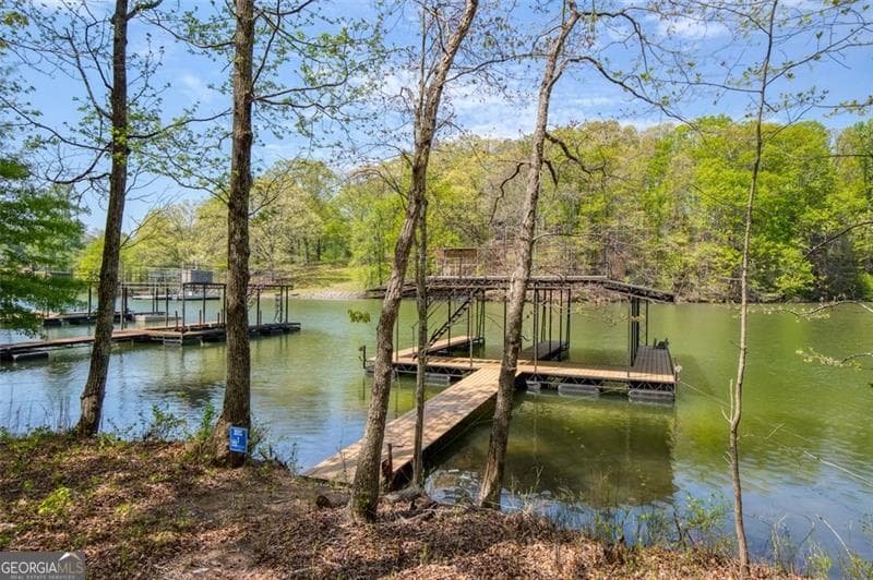4 bedroom, 3.5 bathroom, 4,360 sq ft single family residence sold at 3044 Clear Cove Way, Gainesville, GA 30506
