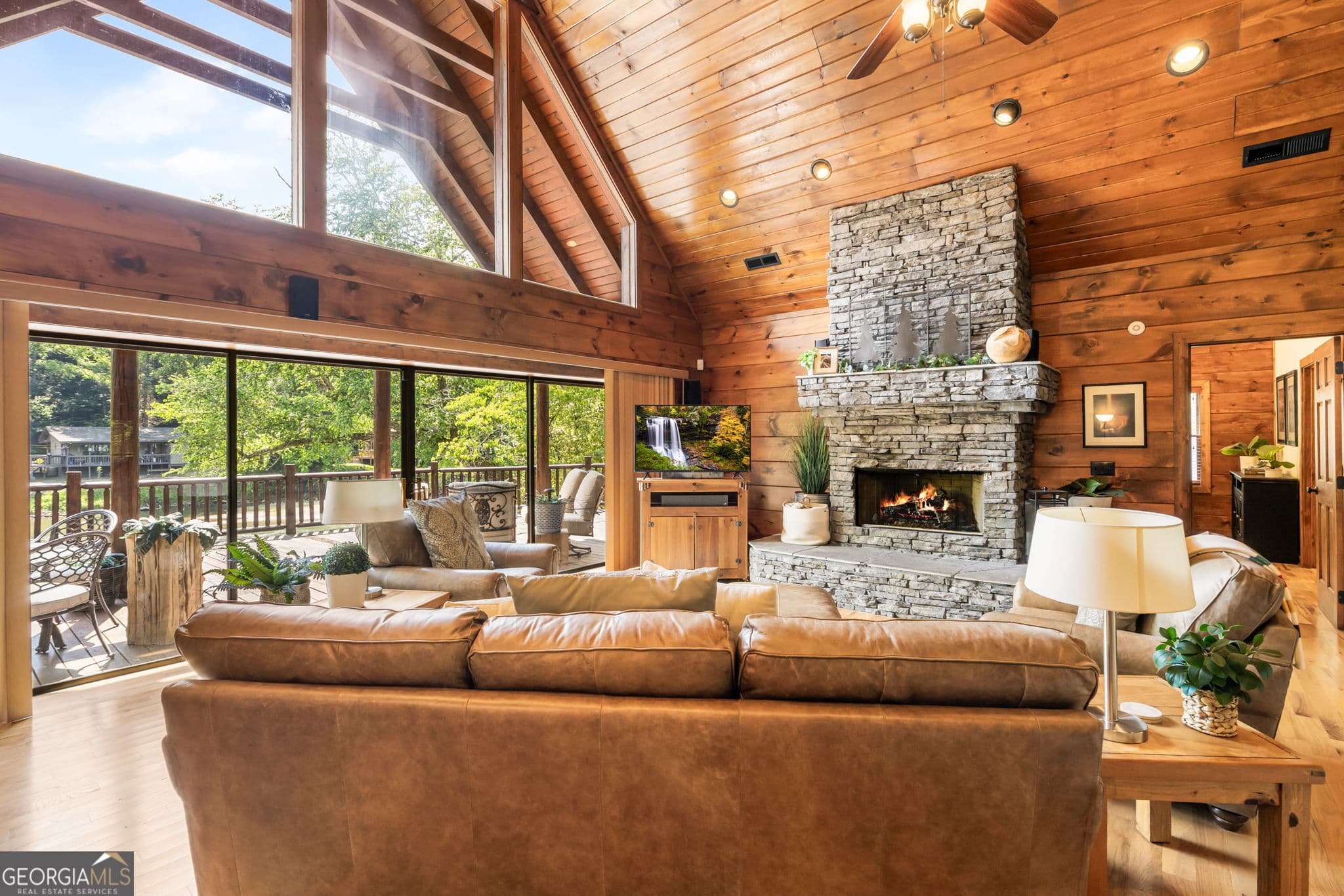 3 bedroom, 3 bathroom cabin,single family residence for sale at 58 Woodberry Lane, Murphy, NC 28906 — photo 7