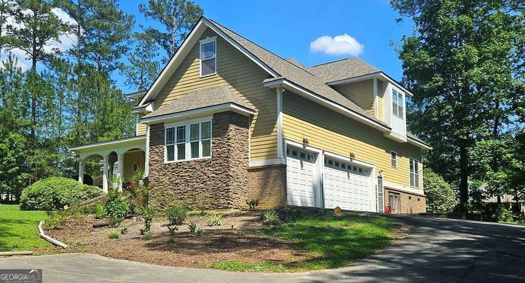 4 bedroom, 3 bathroom, 4,837 sq ft single family residence for sale at 110 Trail Creek Drive, Thomasville, GA 31757 — photo 2