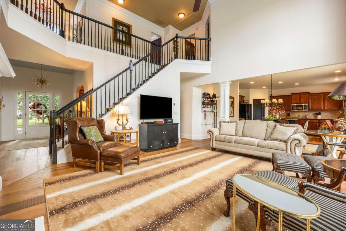 6 bedroom, 4 bathroom, 4,110 sq ft single family residence for sale at 258 Downing Street, Hoschton, GA 30548 — photo 10