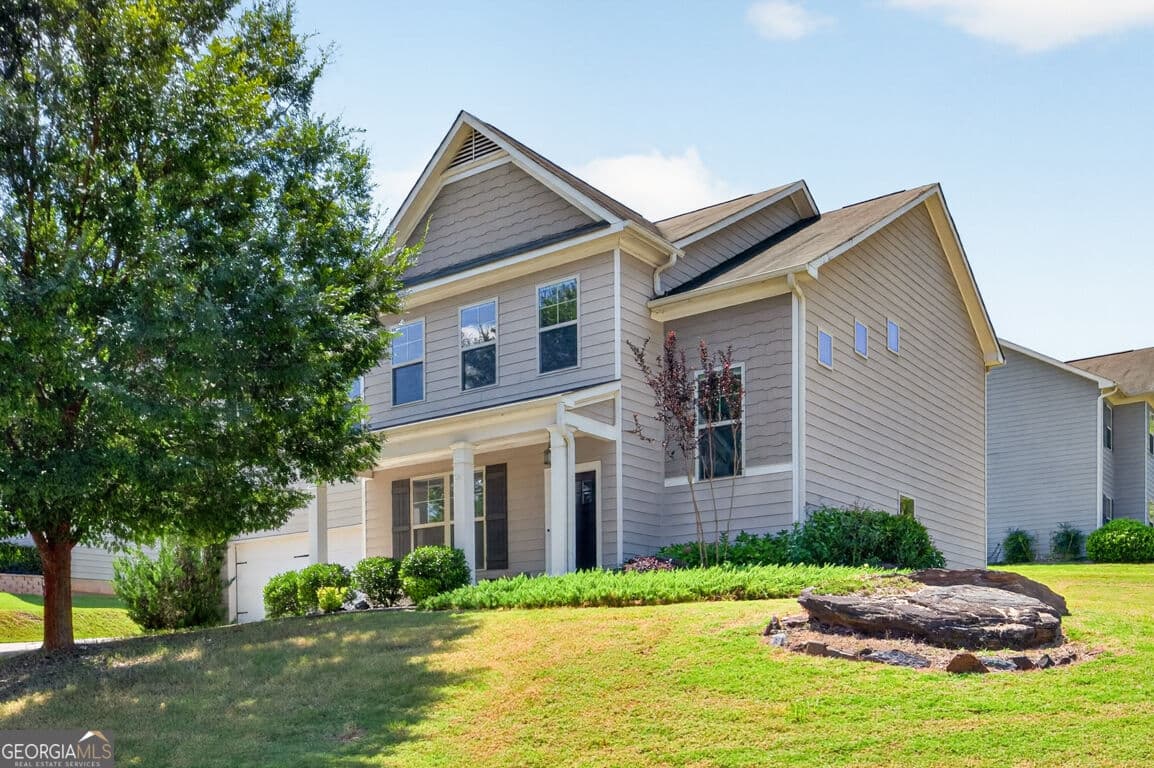 5 bedroom, 3 bathroom, 2,620 sq ft single family residence for sale at 1202 Lincoln Lane, Braselton, GA 30517 — photo 1 of 64