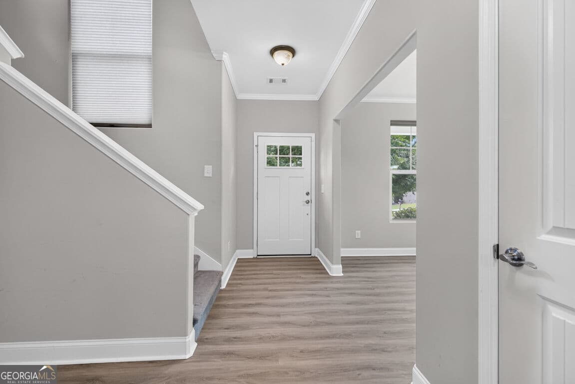 5 bedroom, 3 bathroom, 2,620 sq ft single family residence for sale at 1202 Lincoln Lane, Braselton, GA 30517 — photo 5