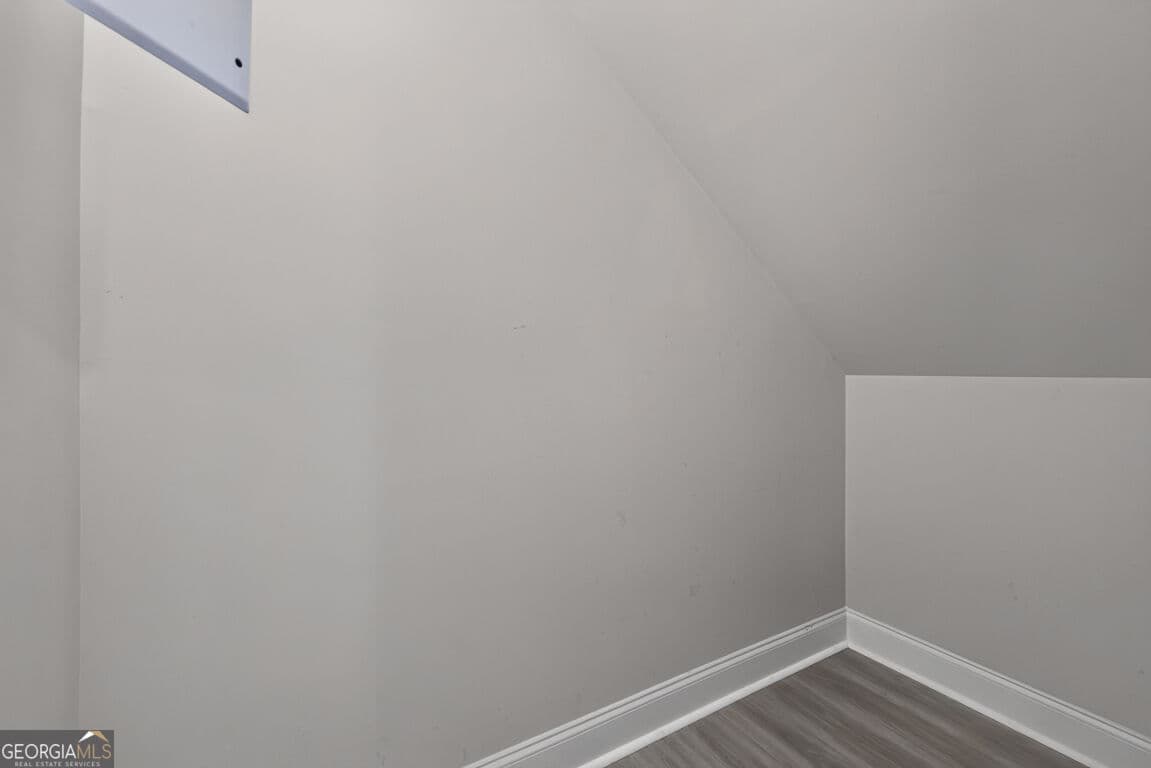 5 bedroom, 3 bathroom, 2,620 sq ft single family residence for sale at 1202 Lincoln Lane, Braselton, GA 30517 — photo 10