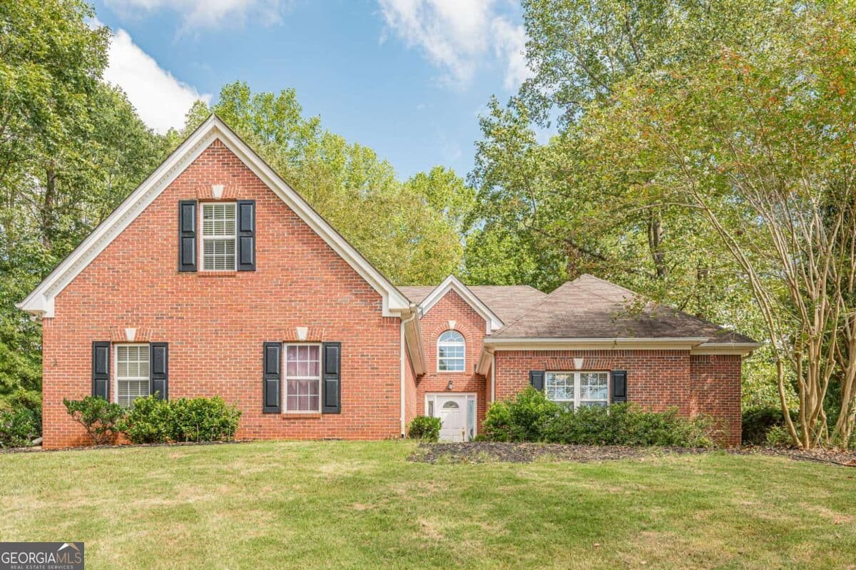 4 bedroom, 2.5 bathroom, 2,675 sq ft single family residence for sale at 36 Miners Way, Braselton, GA 30517 — photo 2