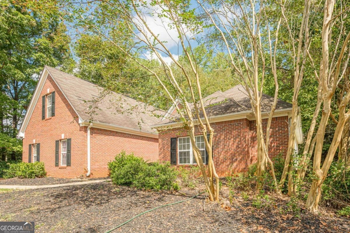 4 bedroom, 2.5 bathroom, 2,675 sq ft single family residence for sale at 36 Miners Way, Braselton, GA 30517 — photo 4