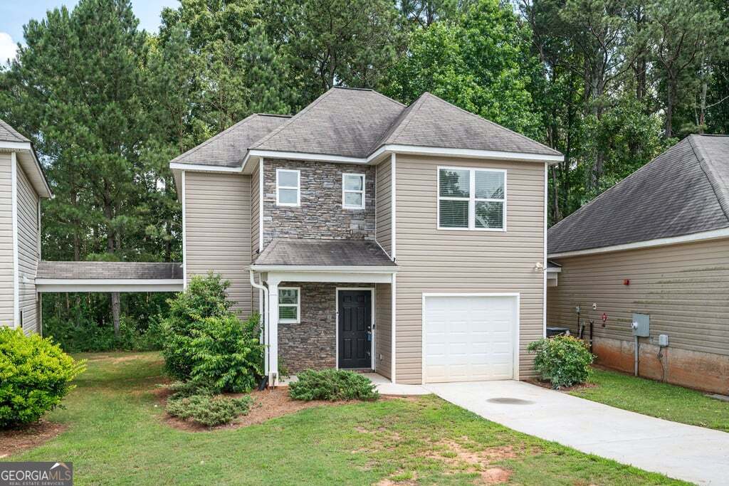 3 bedroom, 2.5 bathroom, 1,330 sq ft single family residence sold at 651 Carlton Pointe Drive, Palmetto, GA 30268