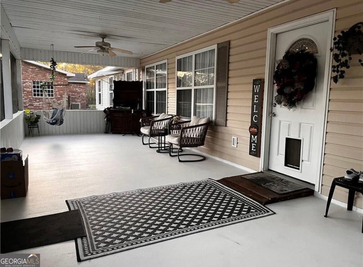 4 bedroom, 2 bathroom, 1,472 sq ft single family residence for sale at 1365 Ballfield Road, Hortense, GA 31543 — photo 3
