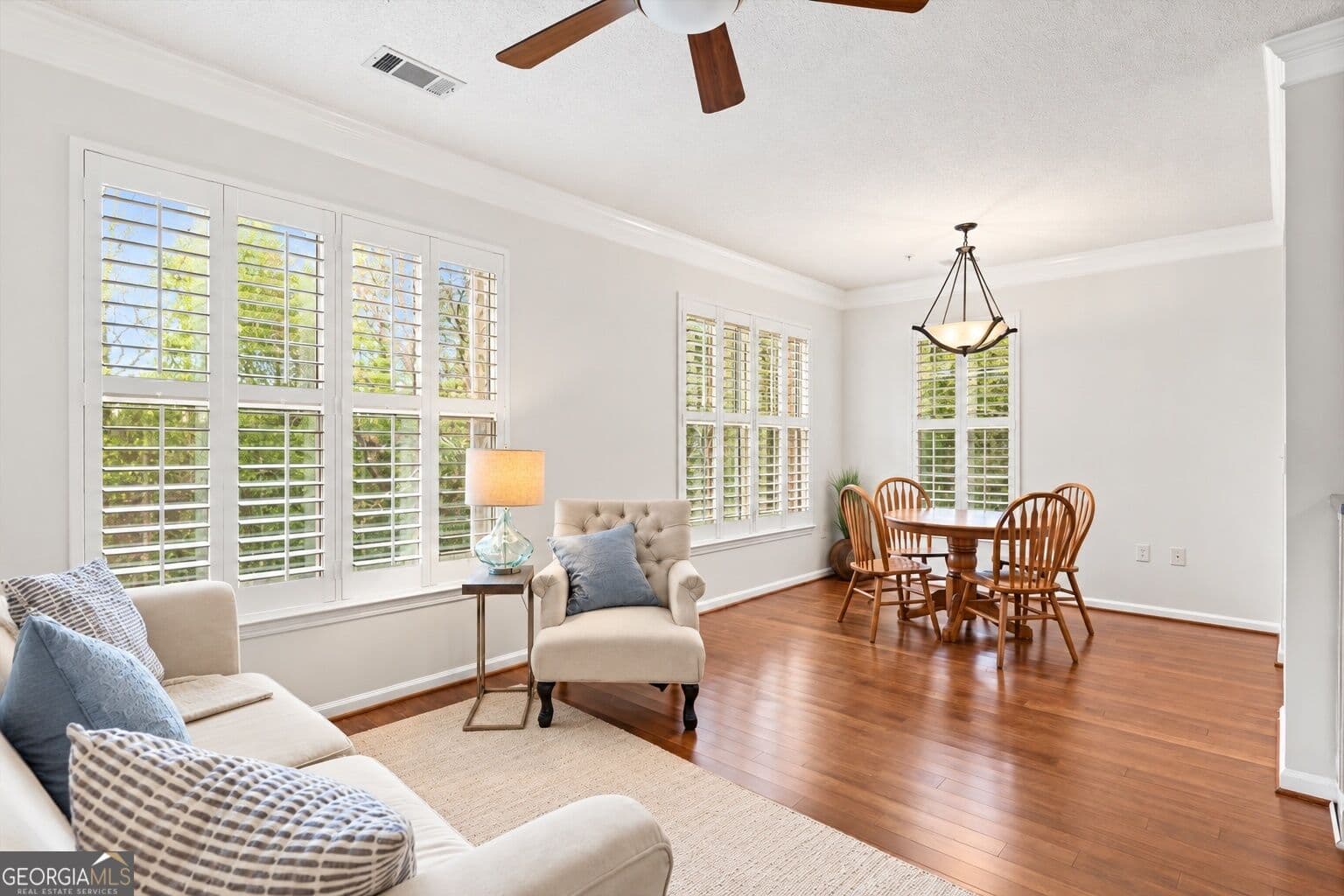 3 bedroom, 2 bathroom, 1,402 sq ft condominium for sale at 10 Perimeter Summit Boulevard 3110, Atlanta, GA 30319 — photo 2