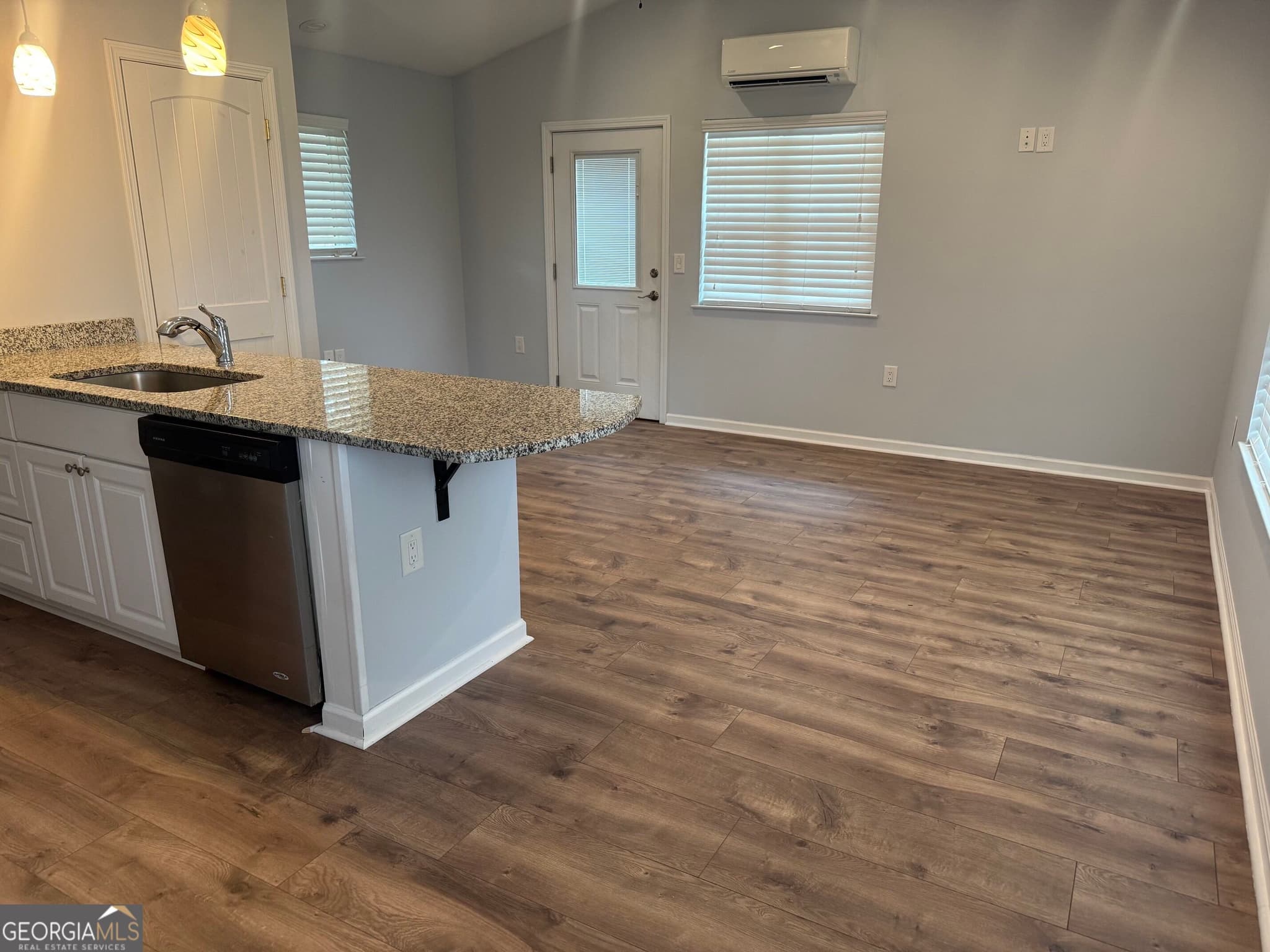 1 bedroom, 1 bathroom, 648 sq ft single family residence for rent at 830 Eagle Grove School Road, Canon, GA 30520 for $1,100 a month — photo 2