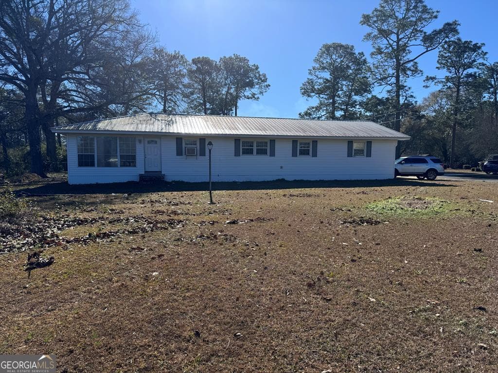 445 Douglas Highway, Hazlehurst, GA 31539 — most recent listing photo