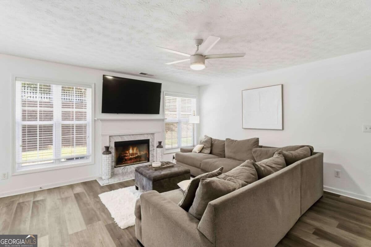 4 bedroom, 2.5 bathroom, 1,922 sq ft single family residence for sale at 2800 General Lee Way, Buford, GA 30519 — photo 4