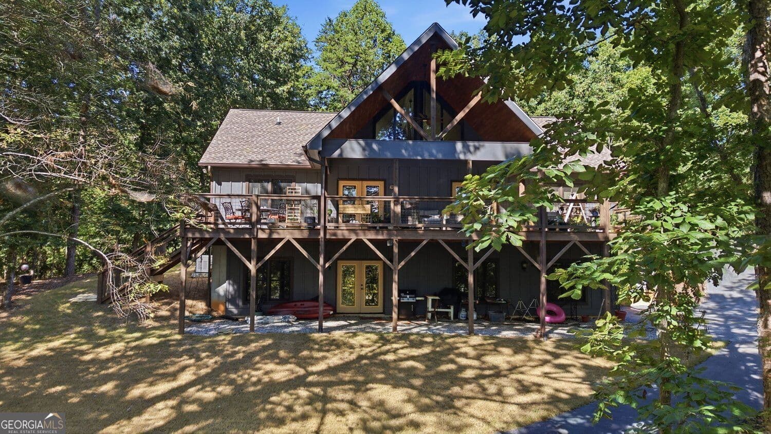 3 bedroom, 3 bathroom, 3,252 sq ft cabin,single family residence for sale at 446 Old Village Road, Sautee Nacoochee, GA 30571 — photo 4