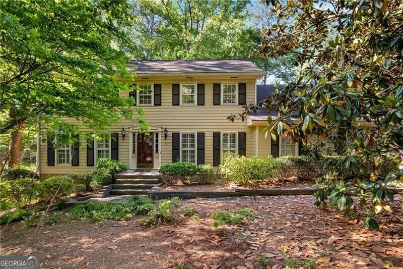 4 bedroom, 2.5 bathroom, 2,600 sq ft single family residence sold at 1717 Womack Road, Atlanta, GA 30338