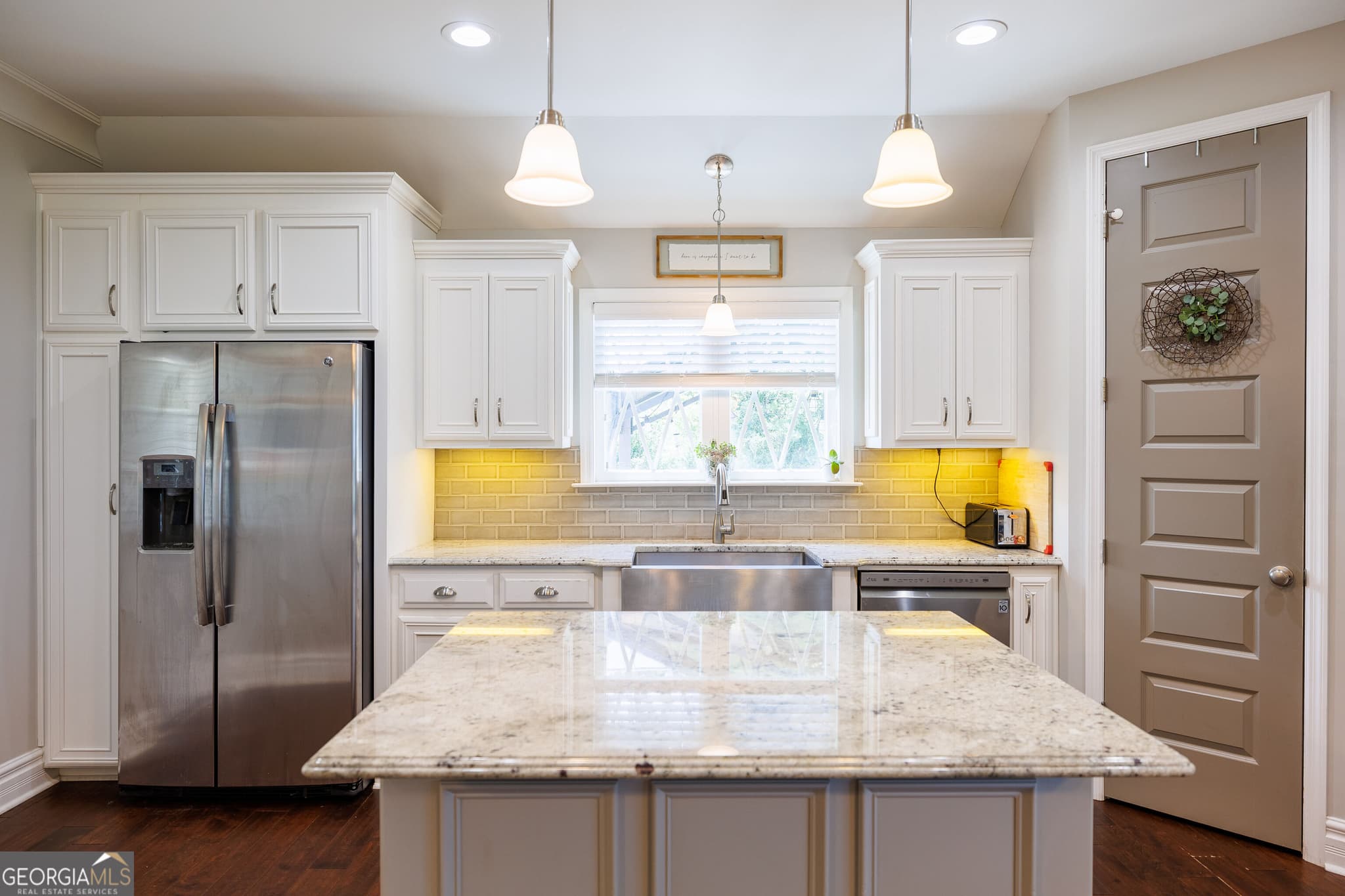 4 bedroom, 2 bathroom, 1,950 sq ft single family residence for sale at 33 Ruger Circle, Lakeland, GA 31635 — photo 10