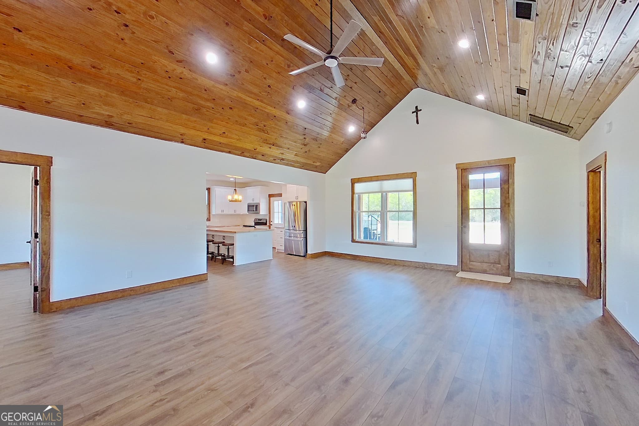 3 bedroom, 2 bathroom, 1,696 sq ft single family residence under contract at 4701 Riggins Road, Blackshear, GA 31516 — photo 6