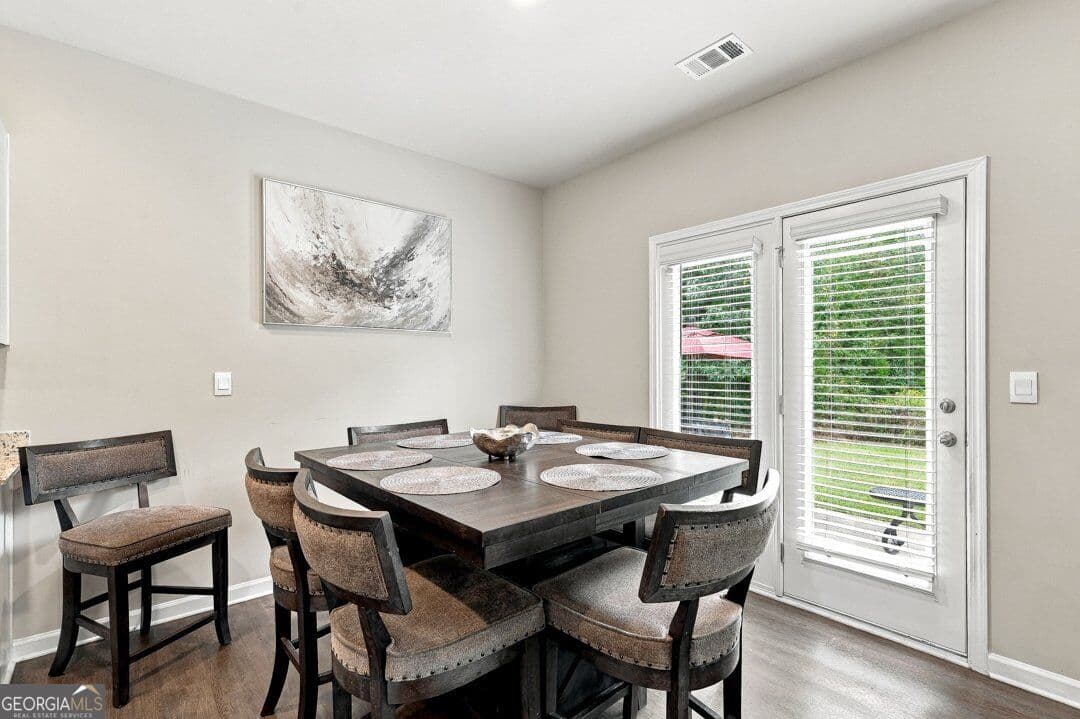 5 bedroom, 3 bathroom, 2,511 sq ft single family residence for sale at 122 Russell Road, Pendergrass, GA 30567 — photo 6